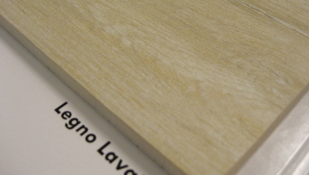 Iris Legno Lavato 6 x 24 Wood Look Porcelain Floor