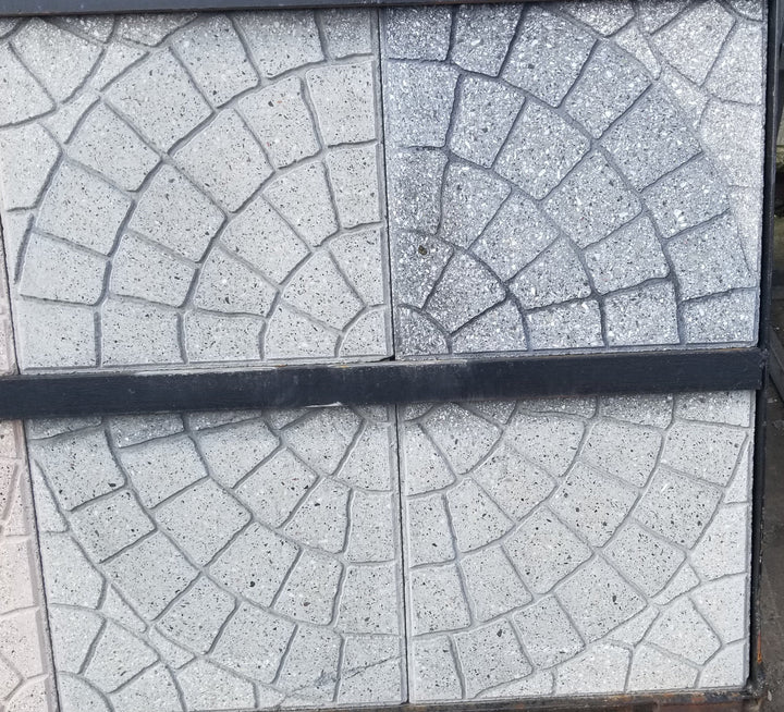 Concrete Paving Stone/Pavers UNI Round Charcoal 16" x 16"