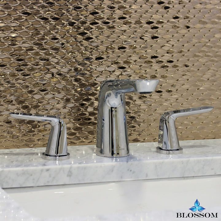 Wide Spread Lavatory Faucet - Chrome F01 107 01