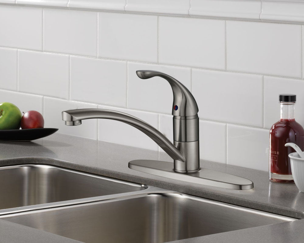 Oakland Kitchen Faucet KSK8131BN Brushed Nickel