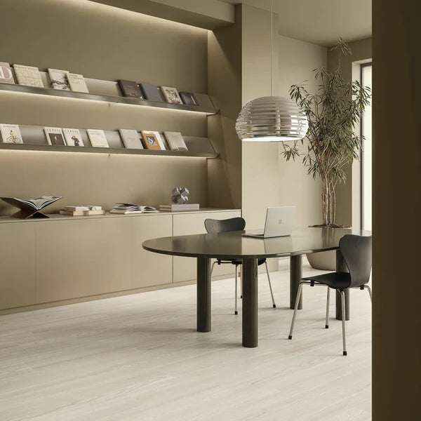 Juno       Olmo       Series ®    (JN)