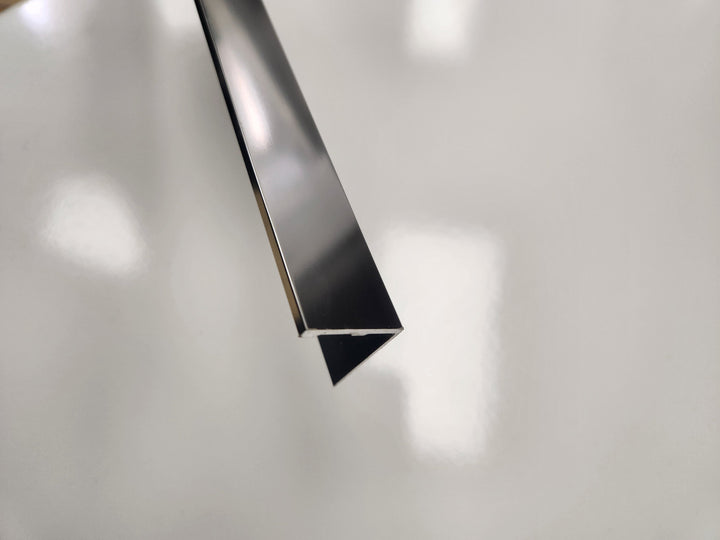 Aluminum Tile Trim for Pavers 22.5mm x 98" Bright Silver ESA225.91